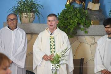 Misa y procesión religiosa en Cazadores/Francisco Javier Santana.